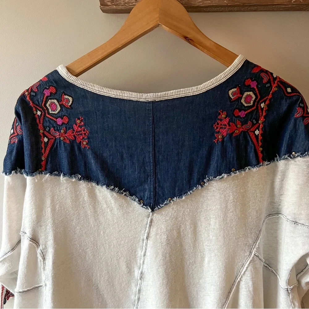 We The Free embroidered henley boho western loose blouse - Picture 4 of 7